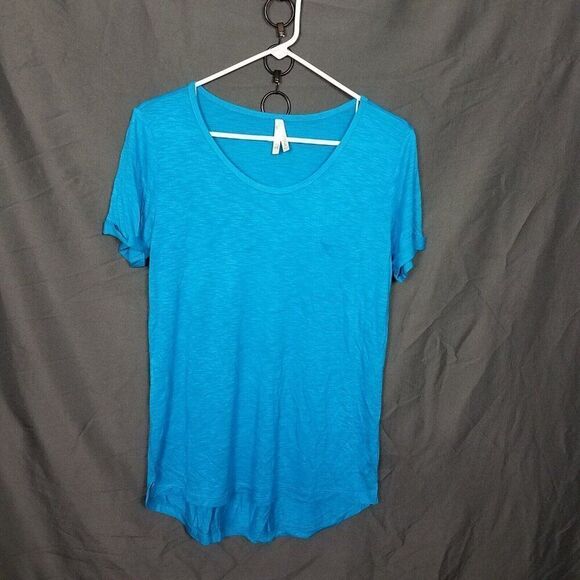 Color Story Small Electric Blue High Low Short Sleeve Pocket Tee T Shirt NWOT - Picture 9 of 11